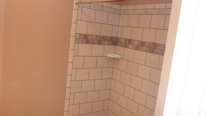 5100 Flintlock Road Roanoke, VA 24018 - Photo 49 of 102 Hallway Bath Upper Level