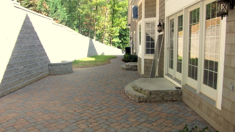 5100 Flintlock Road Roanoke, VA 24018 - Photo 96 of 102 Back Patio