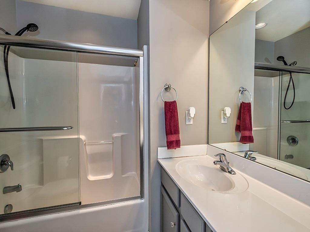 2017 Eagle Ridge Drive Valencia, PA 16059 - Photo 18 of 25 Gallery Image 18