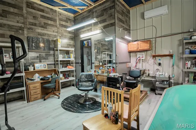 $195,000 | 35240 28th Highway West, Belle, MO 65013