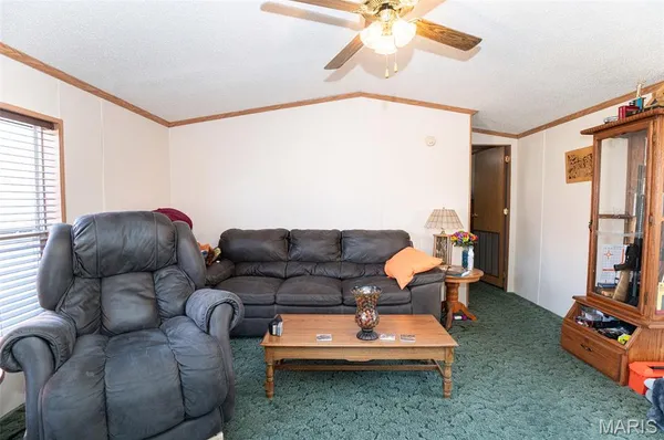 $195,000 | 35240 28th Highway West, Belle, MO 65013