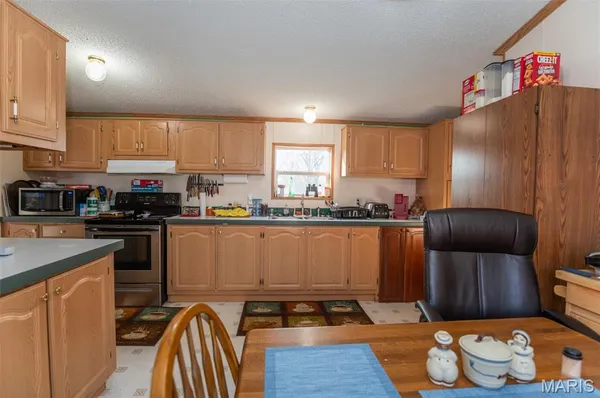 $195,000 | 35240 28th Highway West, Belle, MO 65013