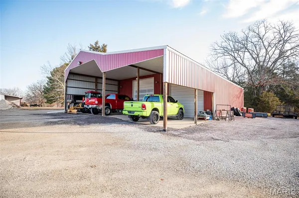 $195,000 | 35240 28th Highway West, Belle, MO 65013