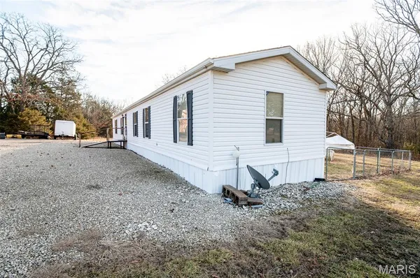 $195,000 | 35240 28th Highway West, Belle, MO 65013