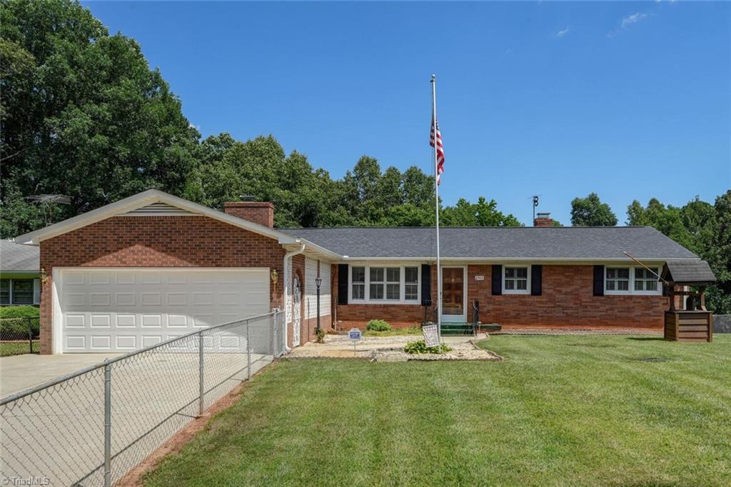 2905 Swallow Road Reidsville, NC 27320 - Photo 3 of 38 Gallery Image 3