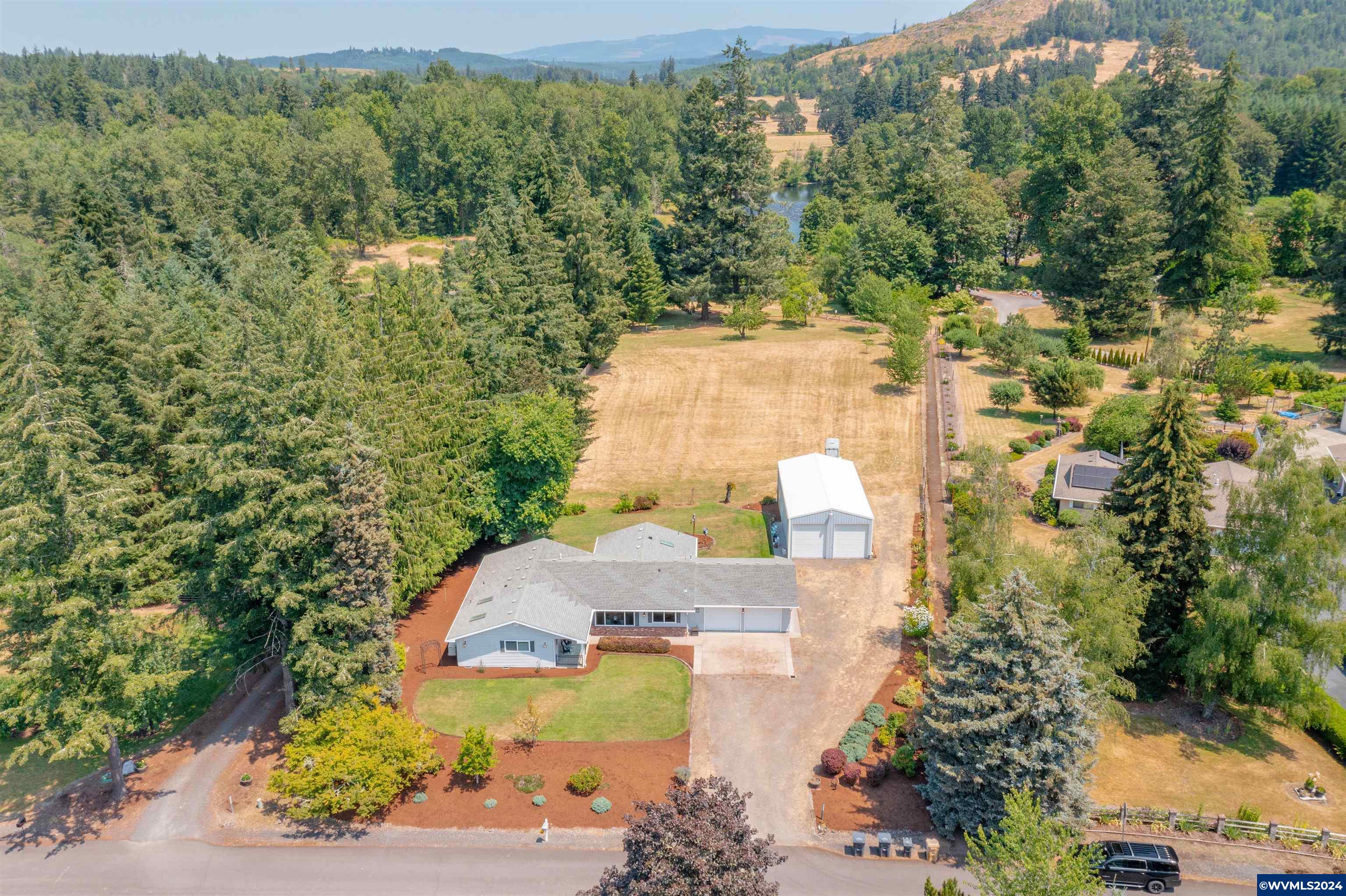30525 Santiam River Road Lebanon, OR 97355 - Photo 34 of 41 Gallery Image 34