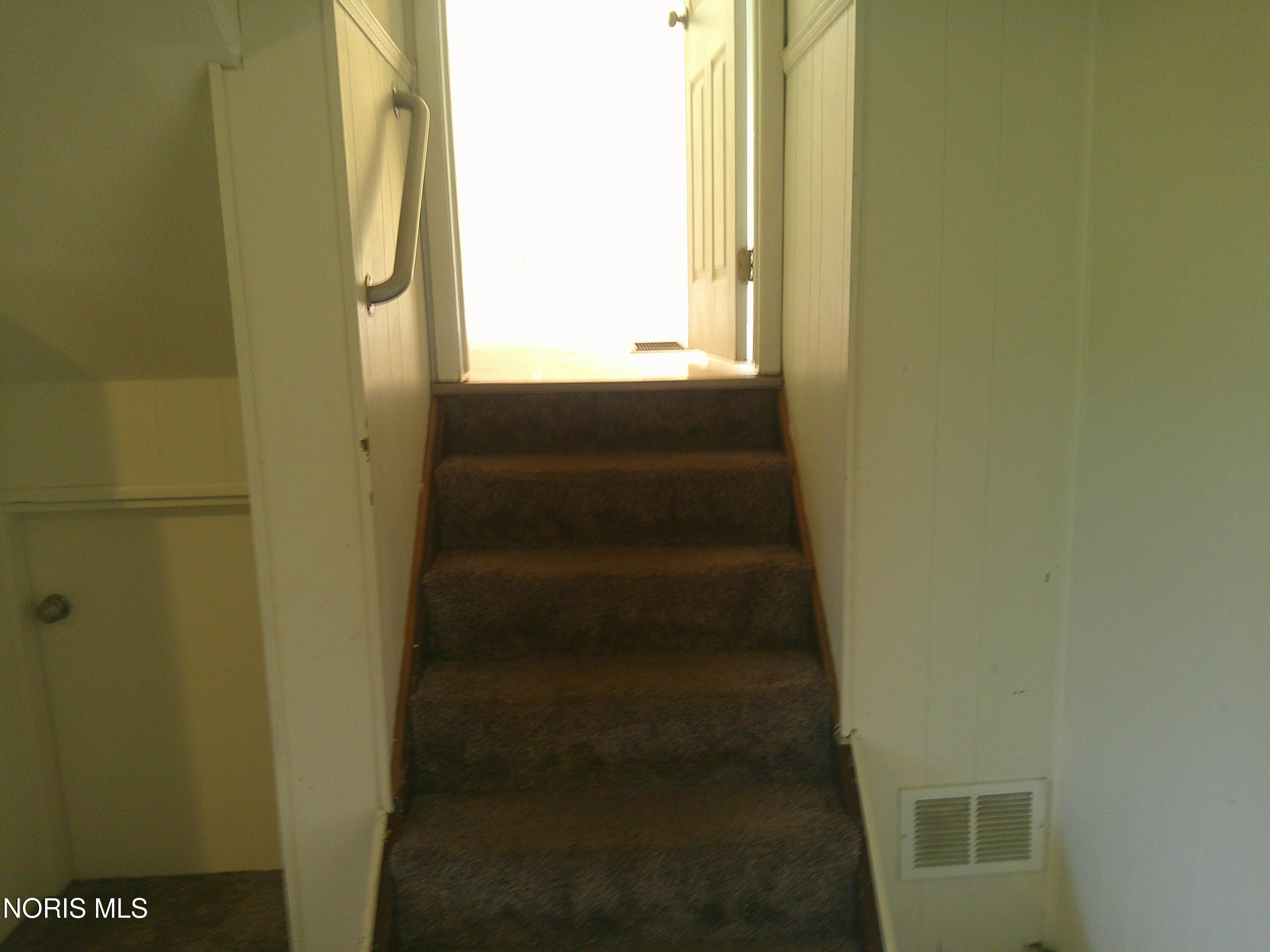 2806 Micham Road Toledo, OH 43615 - Photo 3 of 31 Gallery Image 3