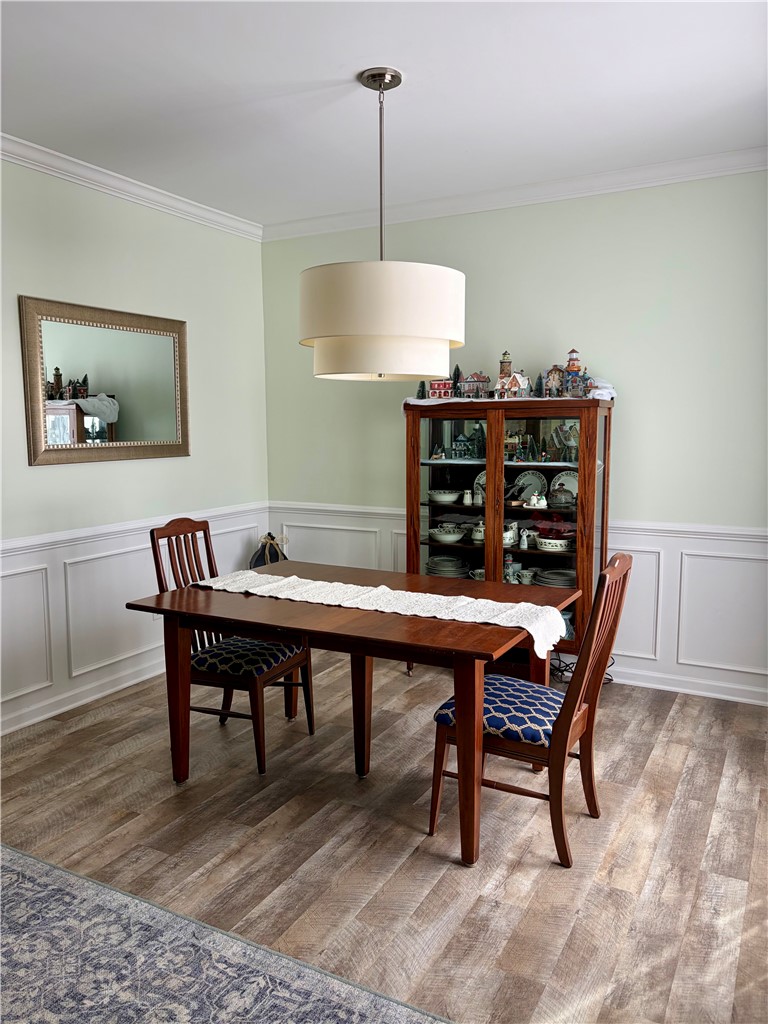 755 Rookery Way Walworth, NY 14502 - Photo 12 of 28 Formal Dining Area