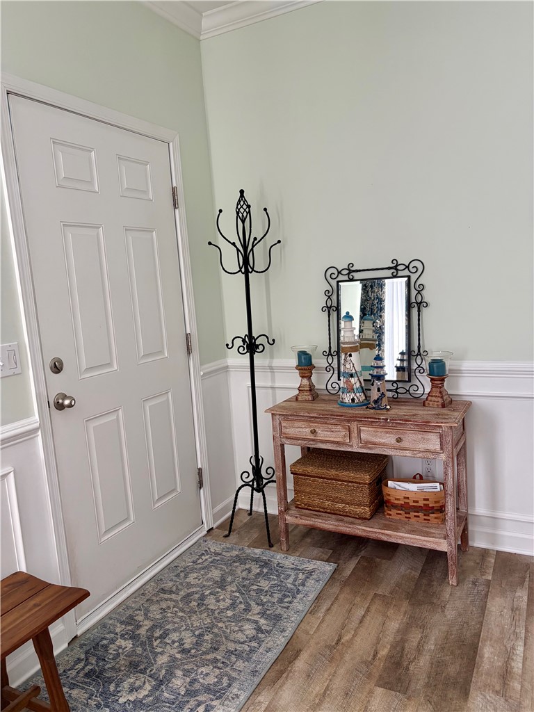 755 Rookery Way Walworth, NY 14502 - Photo 14 of 28 Front Entryway