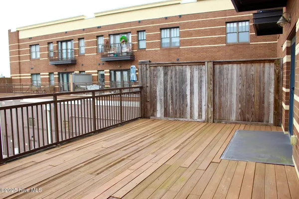 $2,000 | 6831 Main Street, Unit 225, Wilmington, NC 28405