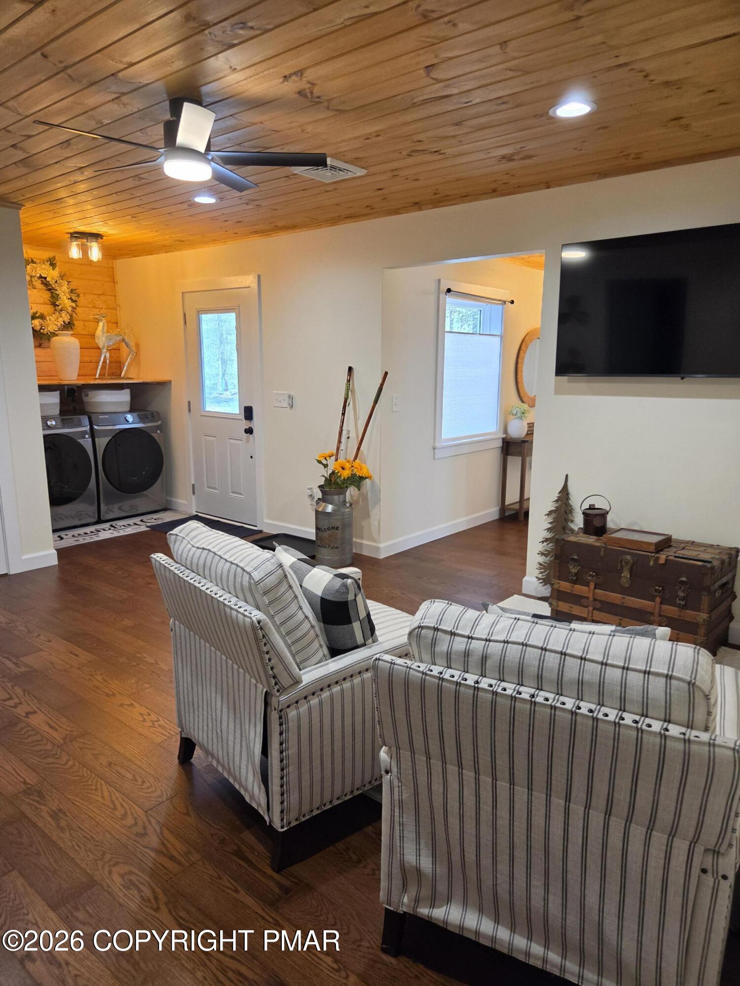 111 Split Rock Road Lake Harmony, PA 18624 - Photo 26 of 37 20260517_144521