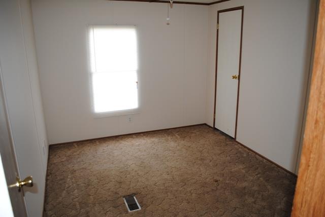 651 Cook Road Portland, TN 37148 - Photo 15 of 18 an empty room with a window