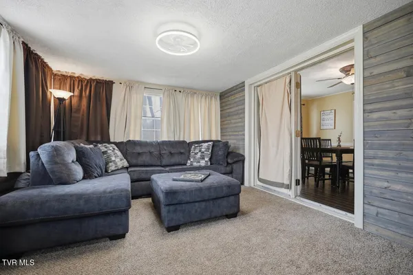 $284,900 | 308 Grant Avenue Northeast, Wise, VA 24293