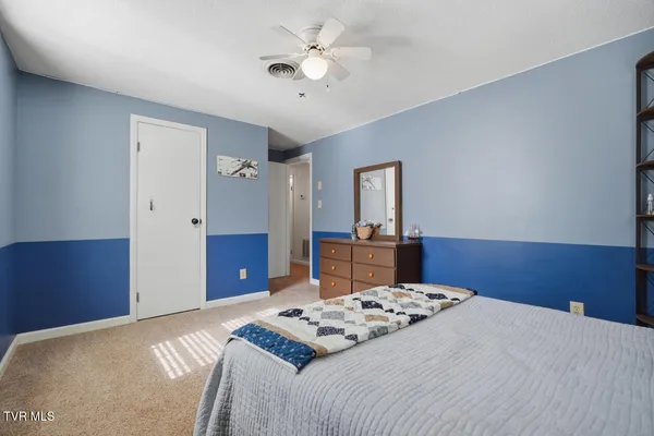 $284,900 | 308 Grant Avenue Northeast, Wise, VA 24293