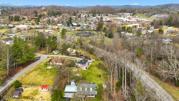 $284,900 | 308 Grant Avenue Northeast, Wise, VA 24293