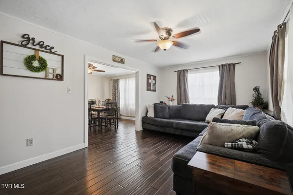 $284,900 | 308 Grant Avenue Northeast, Wise, VA 24293