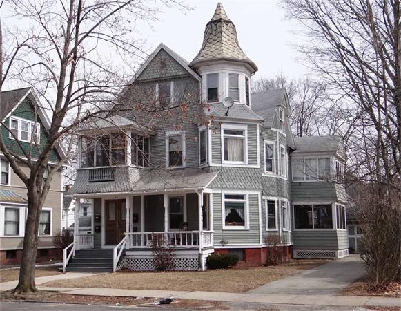 33 Greenleaf Street Springfield, MA 01108 - Photo 1 of 19 a front view of a house