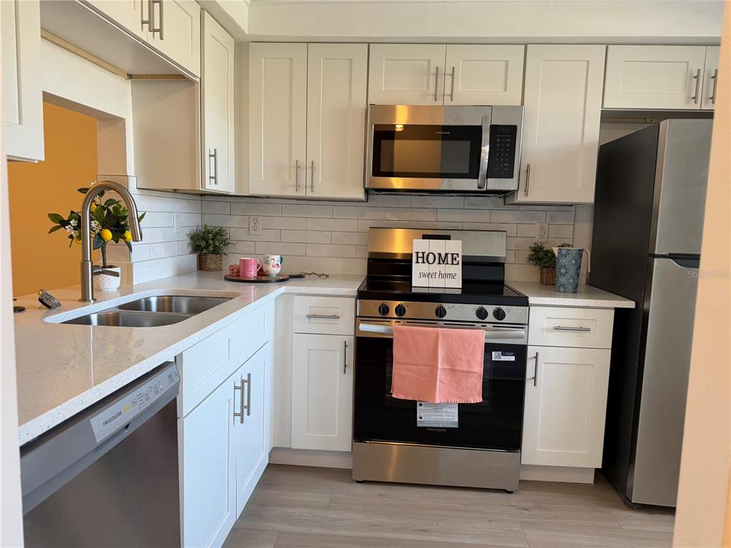 4412 Sunstate Drive, Unit A New Port Richey, FL 34652 - Photo 7 of 60