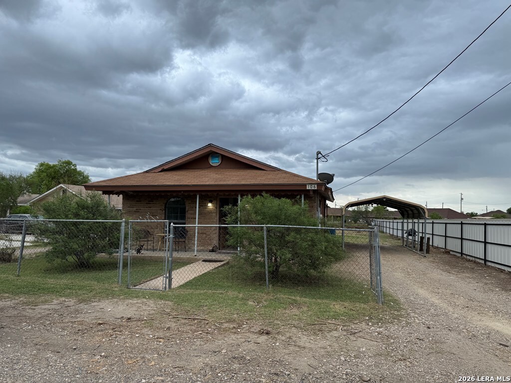 106 Los Sauces Road Eagle Pass, TX 78852 - Photo 8 of 42