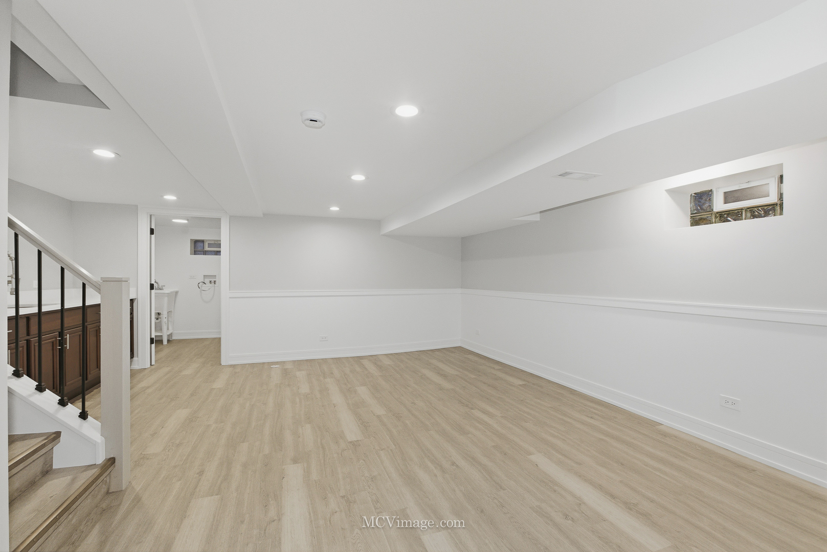 11250 South May Street Chicago, IL 60643 - Photo 16 of 22 a view of empty room with wooden floor