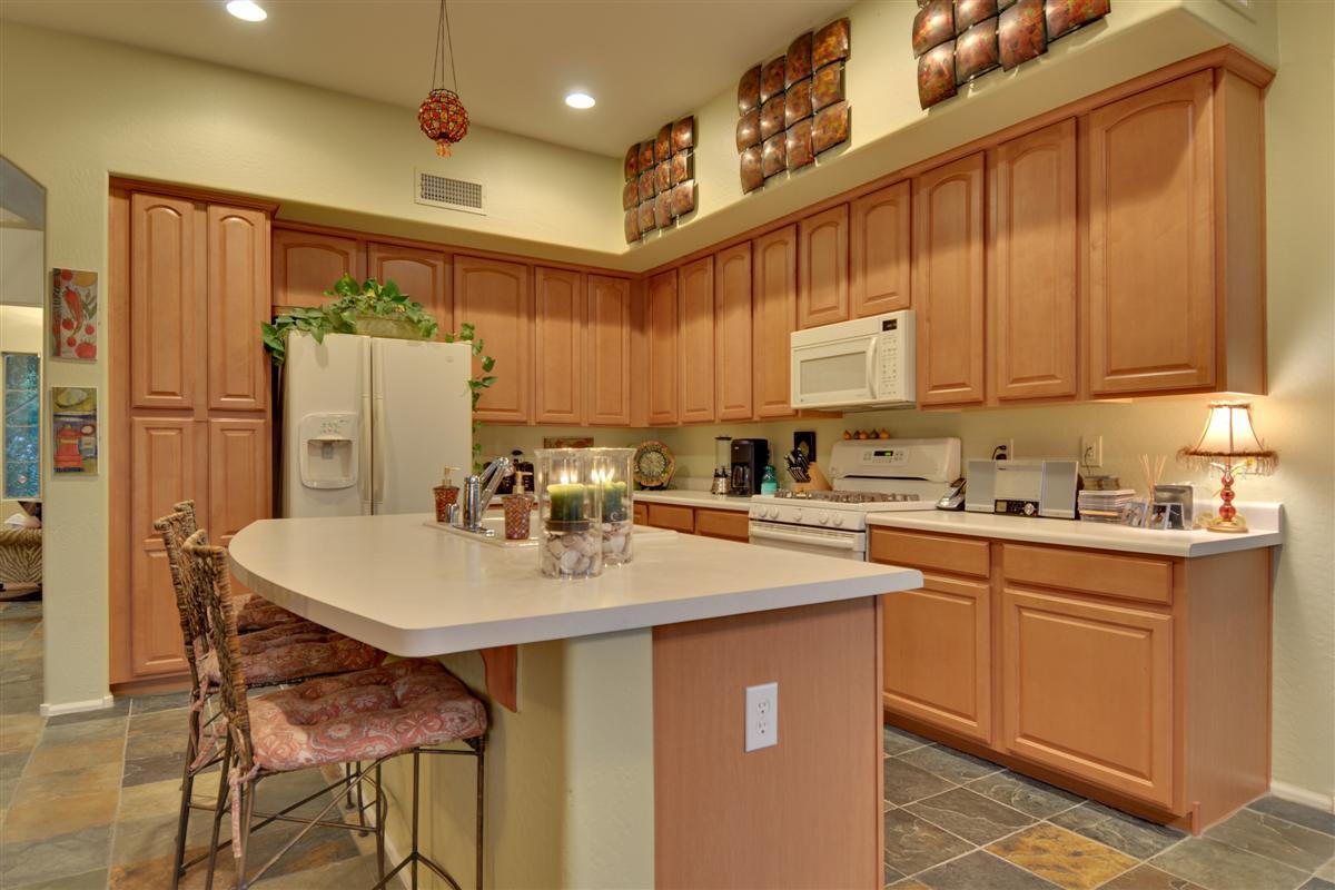 4247 East Buckboard Road Gilbert, AZ 85297 - Photo 7 of 14 Kitchen
