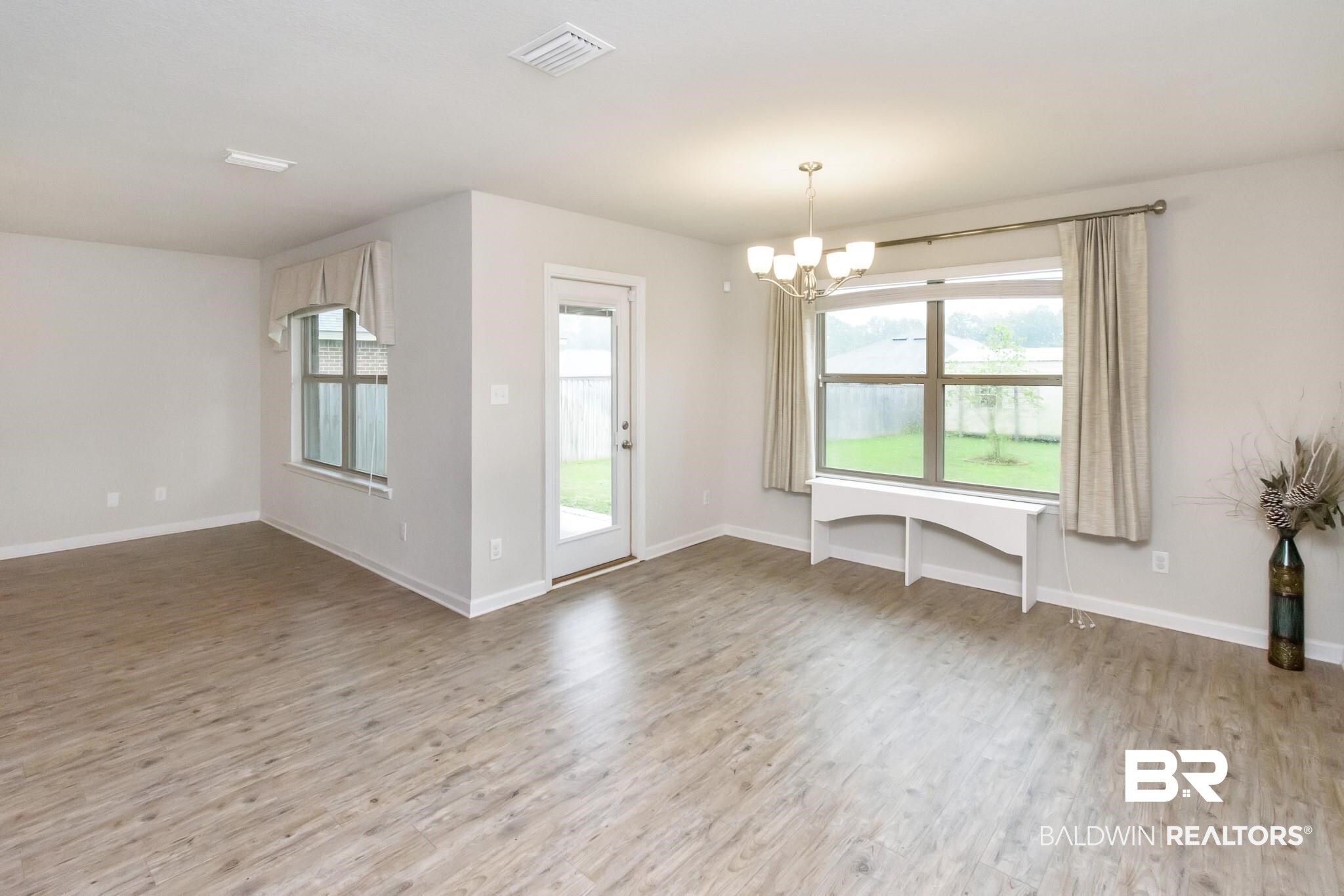 8375 Calgary Drive South Mobile, AL 36695 - Photo 5 of 35