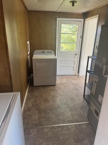 $1,275 | 1813 Eastgate Avenue Northeast, Roanoke, VA 24012