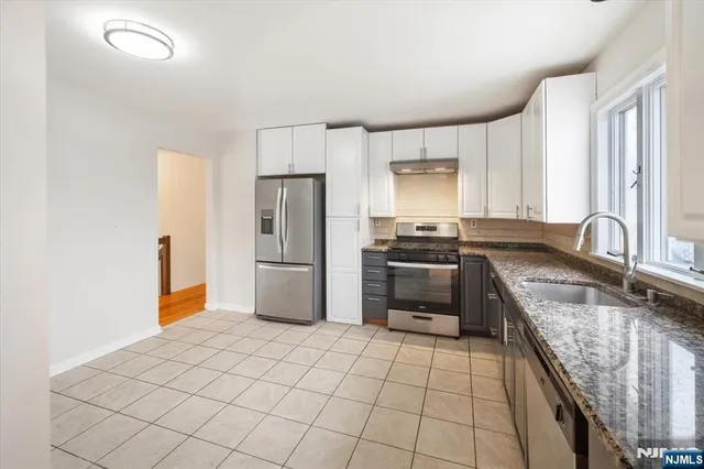 $885,000 | 40 Virgil Road, Norwood, NJ 07648