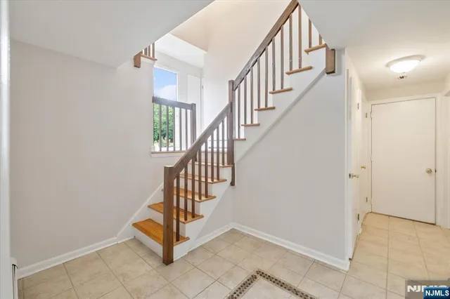 $885,000 | 40 Virgil Road, Norwood, NJ 07648