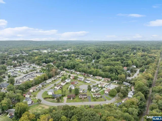 $885,000 | 40 Virgil Road, Norwood, NJ 07648