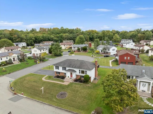 $885,000 | 40 Virgil Road, Norwood, NJ 07648