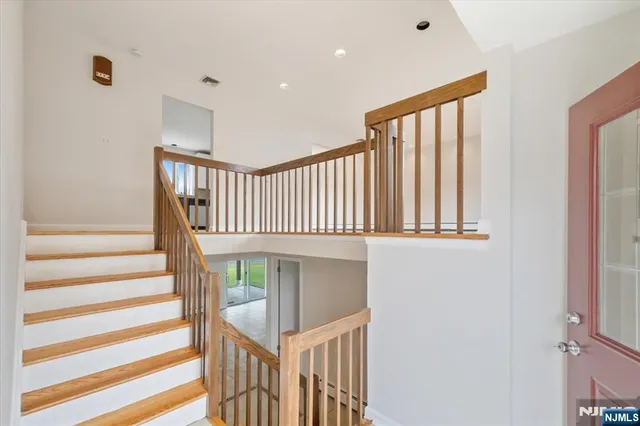 $885,000 | 40 Virgil Road, Norwood, NJ 07648