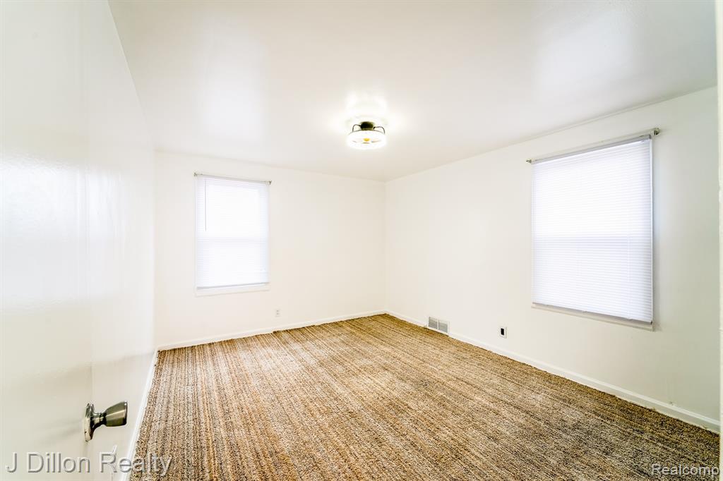 99 Chestnut Street River Rouge, MI 48218 - Photo 26 of 50