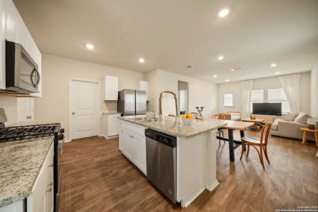 $1,795 | 6522 Bleak Hills Boulevard, San Antonio, TX 78252