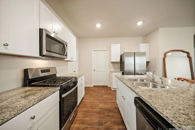 $1,795 | 6522 Bleak Hills Boulevard, San Antonio, TX 78252