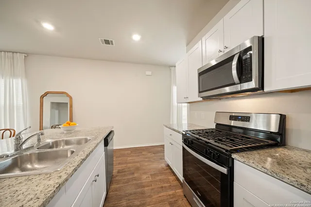 $1,795 | 6522 Bleak Hills Boulevard, San Antonio, TX 78252