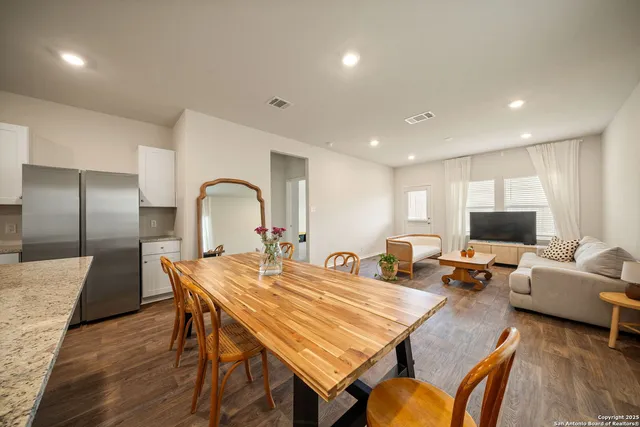 $1,795 | 6522 Bleak Hills Boulevard, San Antonio, TX 78252