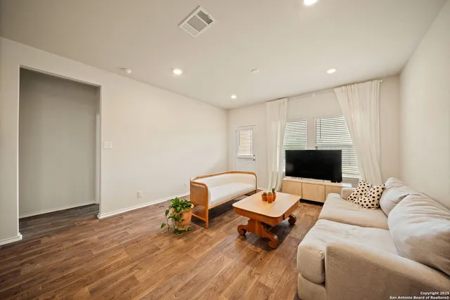 $1,795 | 6522 Bleak Hills Boulevard, San Antonio, TX 78252