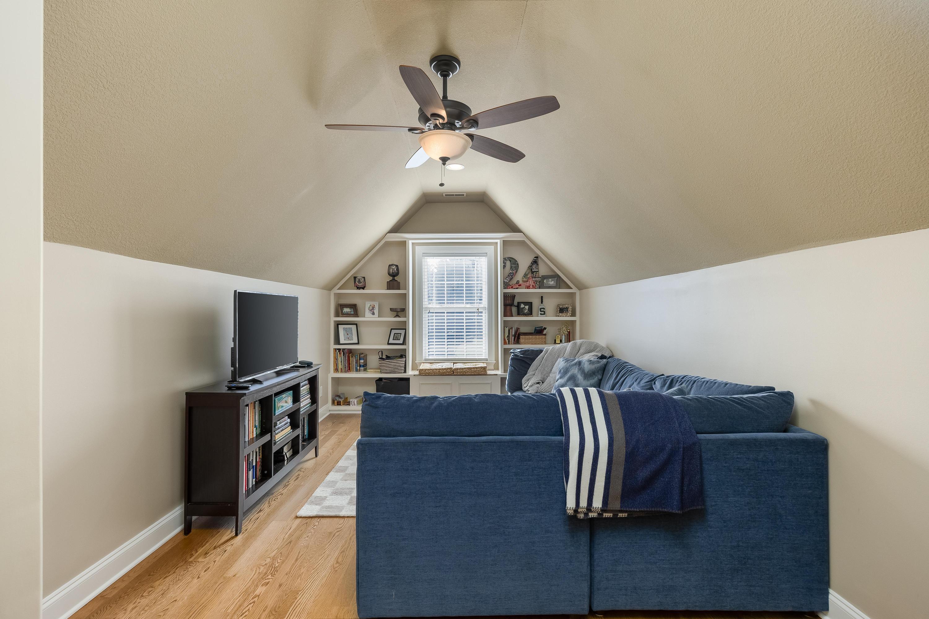 8945 Wandering Way Ooltewah, TN 37363 - Photo 37 of 71 2026_01_January_8945_Wandering_Way_0052