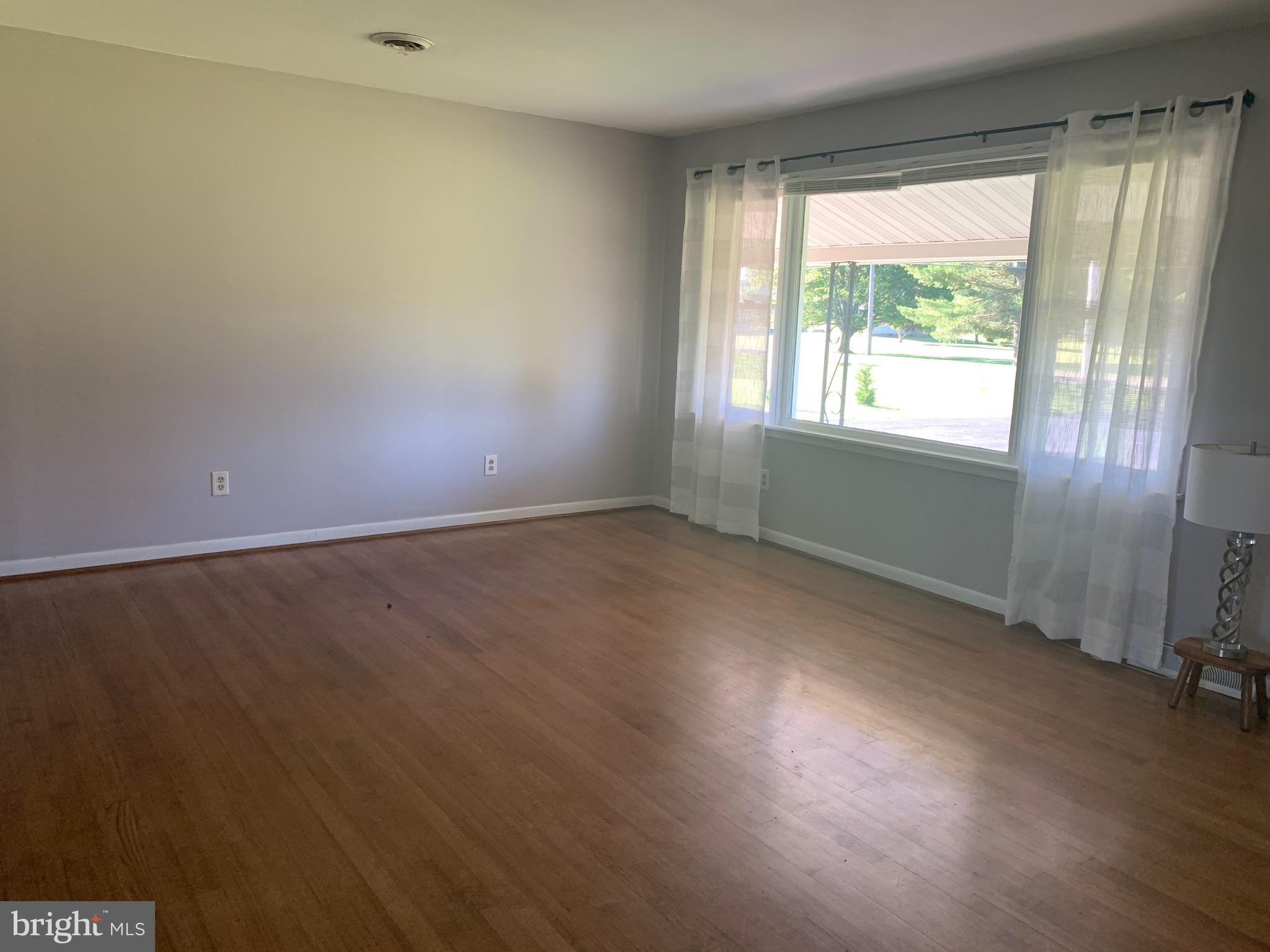 5914 Adamstown Road Adamstown, MD 21710 - Photo 5 of 13 Main Level Living Room
