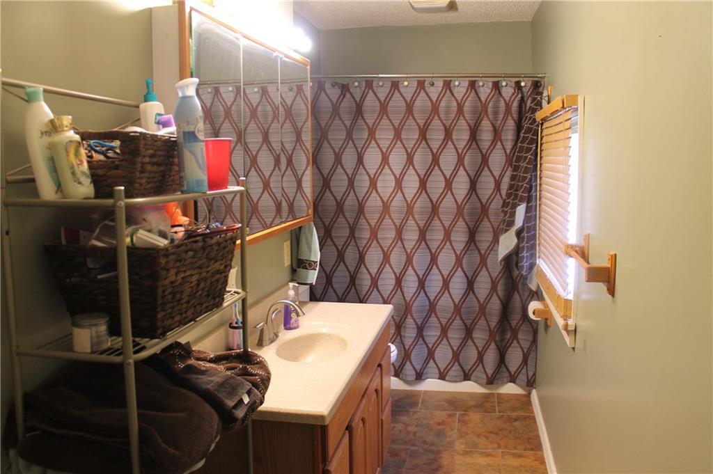 917 Lindsey Road Sidney, OH 45365 - Photo 19 of 26 Gallery Image 19