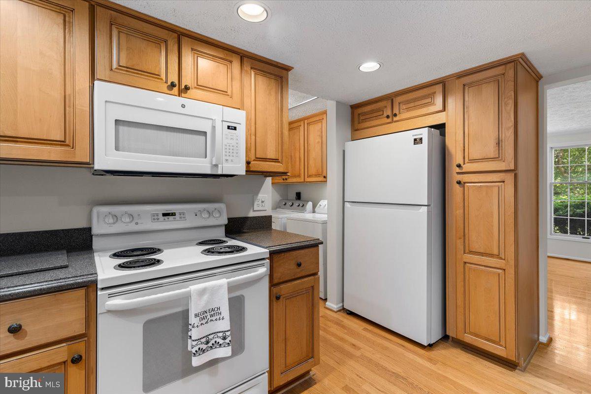 7805 Roundabout Way Springfield, VA 22153 - Photo 16 of 45