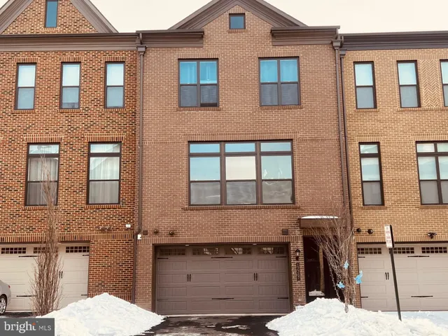 $1,045,000 | 12267 Sweet Willow Lane, Fairfax, VA 22030