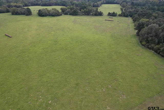 a view of a wall with an outdoor space