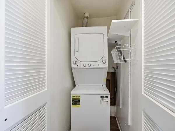 $3,695 | 1940 Highland Oaks Drive, Unit 28, Arcadia, CA 91006