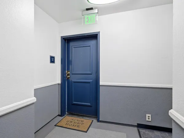 $3,695 | 1940 Highland Oaks Drive, Unit 28, Arcadia, CA 91006
