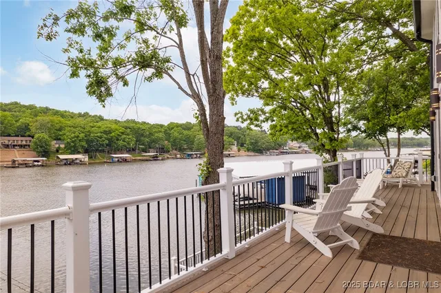 $805,000 | 805 Robin Hood Lane, Roach, MO 65787