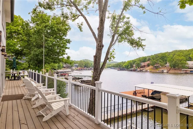 $805,000 | 805 Robin Hood Lane, Roach, MO 65787