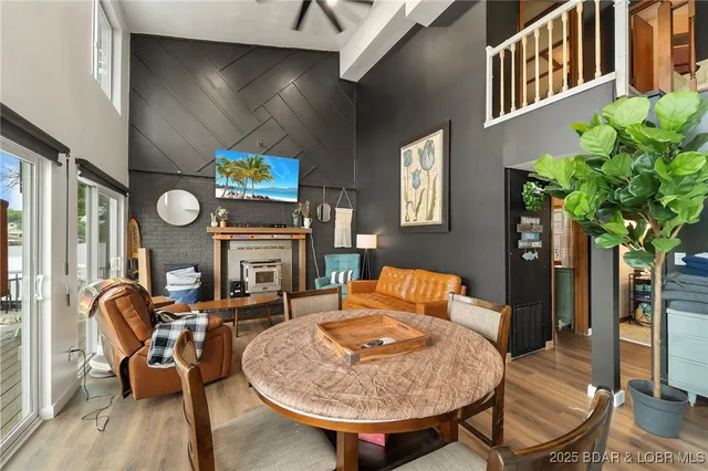 $805,000 | 805 Robin Hood Lane, Roach, MO 65787