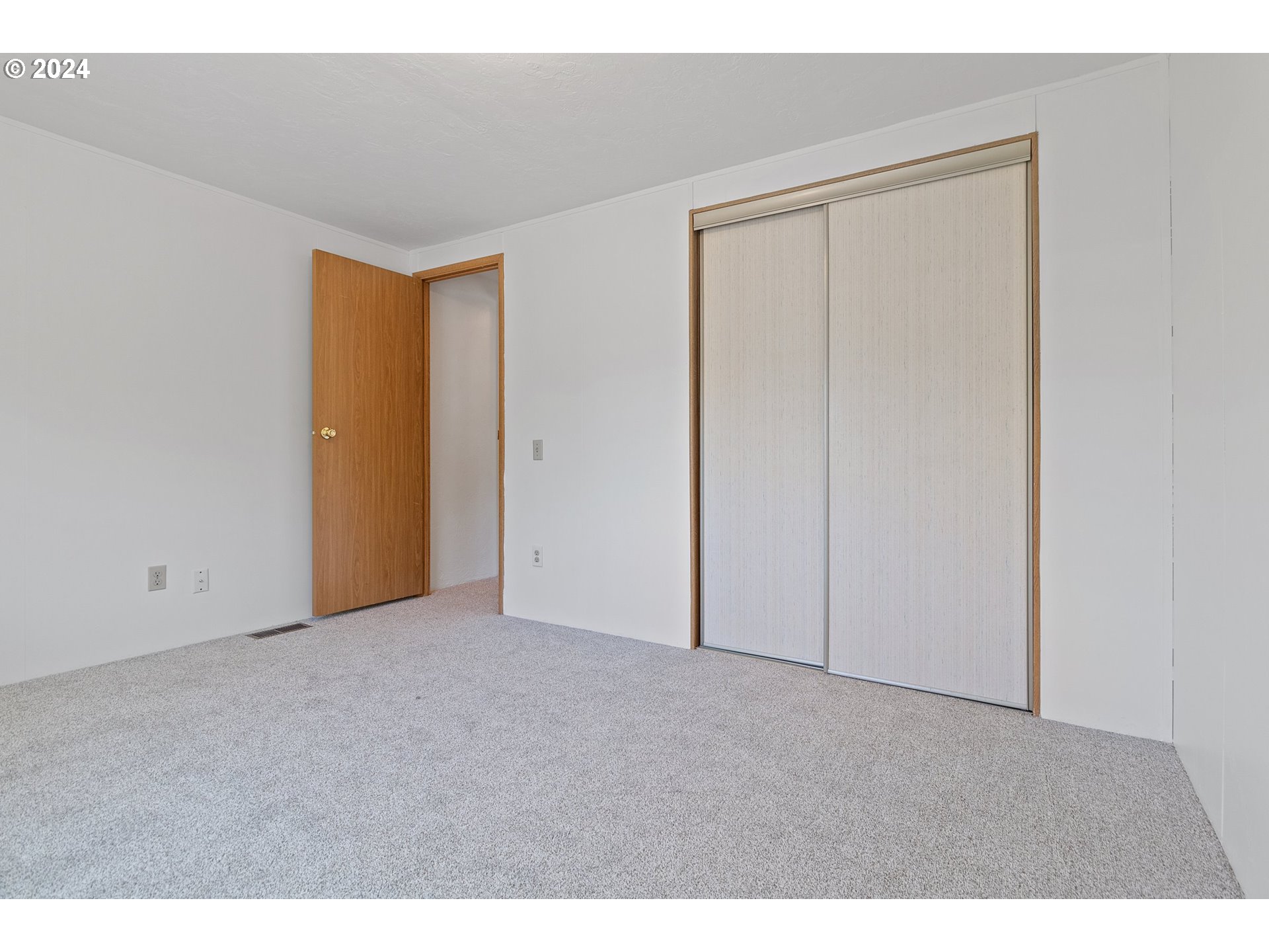 570 North 10th Avenue, Unit 56 Cornelius, OR 97113 - Photo 25 of 47